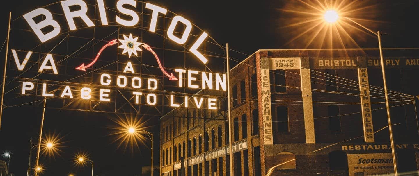 Bristol Tennessee landmark sign donated by the gas company in 1910